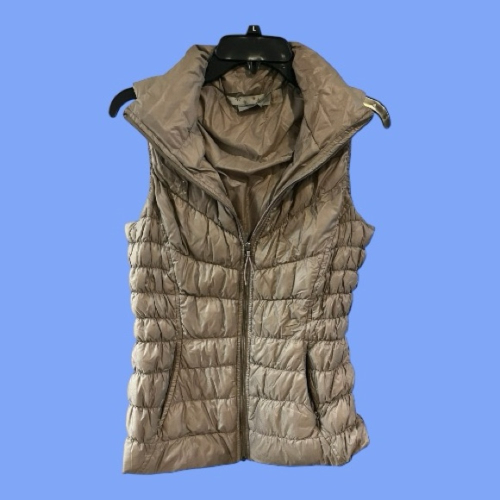 Athleta vest